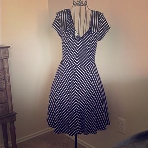 Beautiful Black & White striped dress 👗